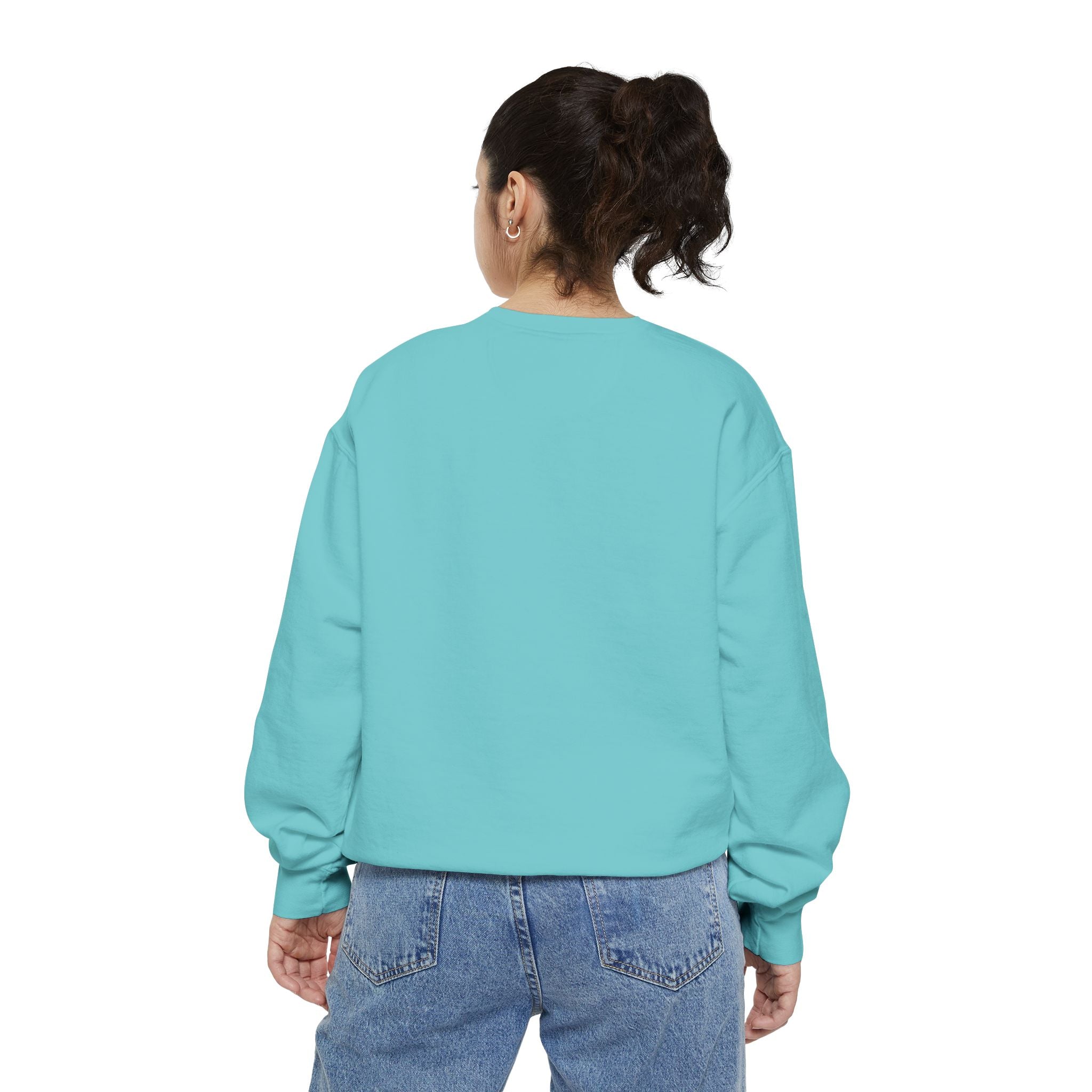Camper Vibes Sweatshirt - Enjoy S'mores, Unisex Campfire Clothing, Perfect for Outdoor Adventures, Gift for Adventurers, Cozy Camping Attire